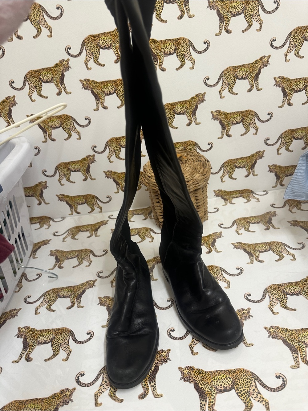 Stuart Weitzman Black Women's Knee-High Stretch Leather Boots - size 7 1/2
